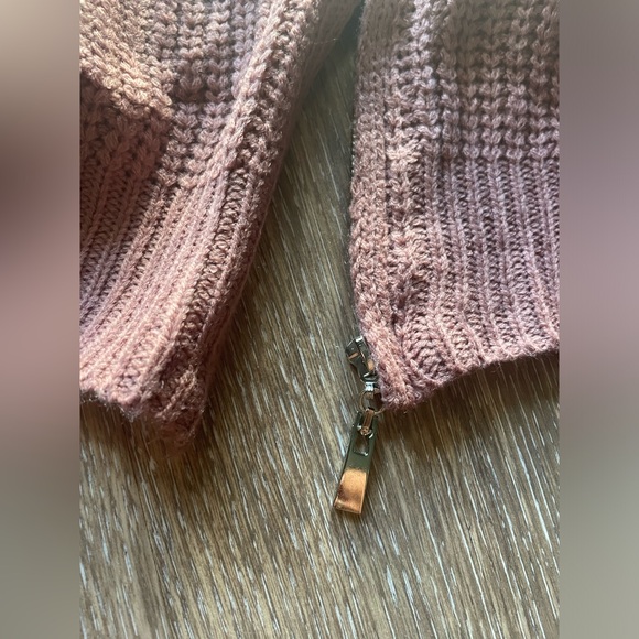 EMERY ROSE NWOT sweater - Picture 5 of 7